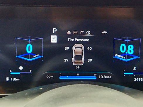Used 2024 Hyundai Elantra SEL FWD image 14