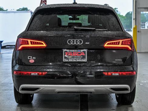 Used 2020 Audi Q5 2.0T Premium w/ Convenience Package AWD/4WD image 9