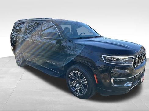 Used 2024 Jeep Wagoneer Series II image 8