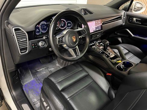 Used 2020 Porsche Cayenne E-Hybrid AWD/4WD image 5