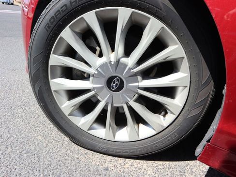 Used 2015 Hyundai Sonata Limited w/ Option Group 05 FWD image 15