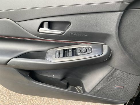 New 2027 Nissan Sentra SR FWD image 13
