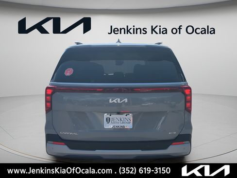 Certified 2026 Kia Carnival EX FWD image 4
