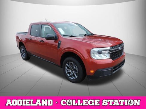 Used 2022 Ford Maverick XLT FWD image 3