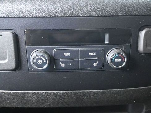 Used 2019 GMC Yukon XL SLT AWD/4WD image 7