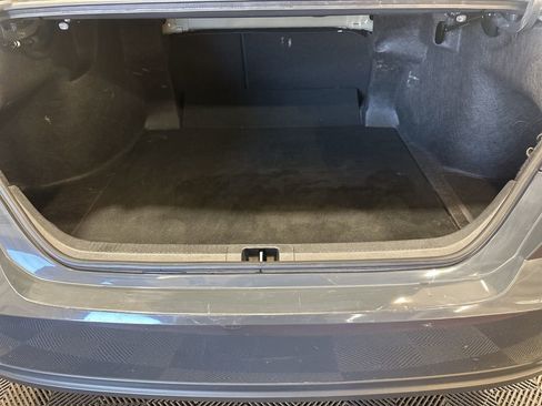 Used 2025 Toyota Camry LE image 18