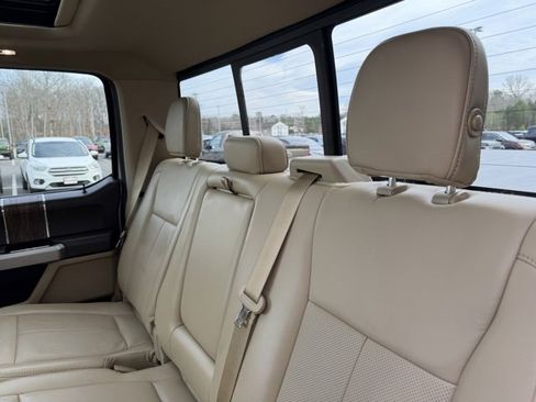 Used 2019 Ford F150 Lariat w/ Equipment Group 502A Luxury image 14