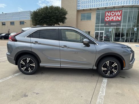 New 2026 Mitsubishi Eclipse Cross SEL image 2