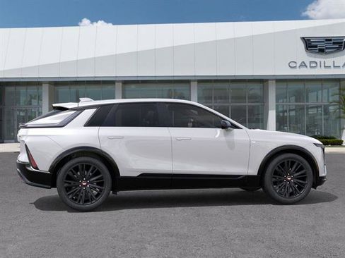 New 2025 Cadillac Lyriq Sport image 6