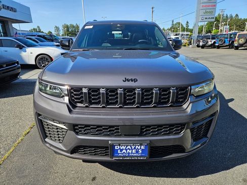 New 2026 Jeep Grand Cherokee L 4WD image 7