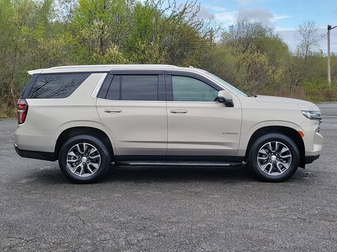 Used 2021 Chevrolet Tahoe LT w/ LT Signature Package AWD/4WD image 4