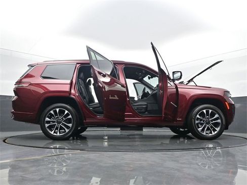 New 2025 Jeep Grand Cherokee L Overland w/ Trailer Tow Package image 63