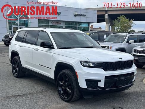 Used 2023 Jeep Grand Cherokee L Laredo AWD/4WD image 1