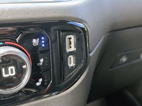 Used 2024 Chevrolet Silverado 3500 High Country w/ High Country Premium Package AWD/4WD image 26