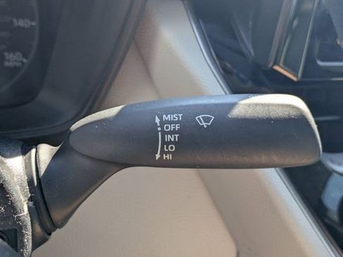 Used 2024 Toyota Corolla Cross L image 27