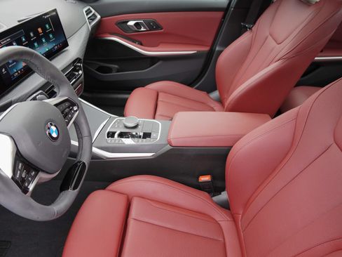 Used 2025 BMW 330i Sedan RWD image 11