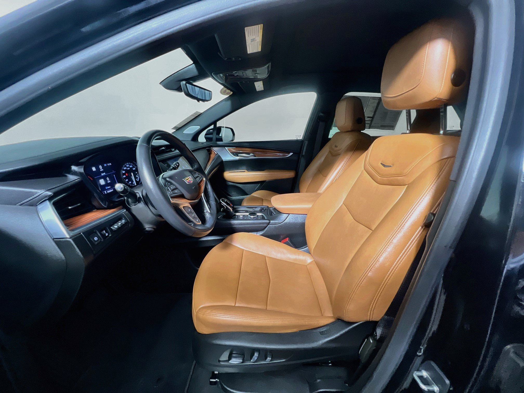 Used 2023 Cadillac XT5 Premium Luxury w/ Technology Package FWD image 14