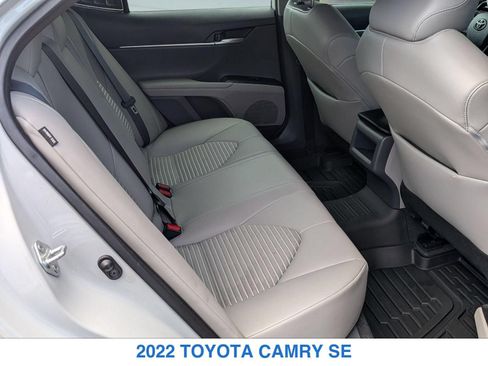 Used 2022 Toyota Camry SE w/ Cold Weather Package FWD image 24