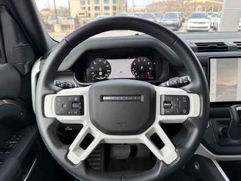 Certified 2025 Land Rover Defender 110 S image 30