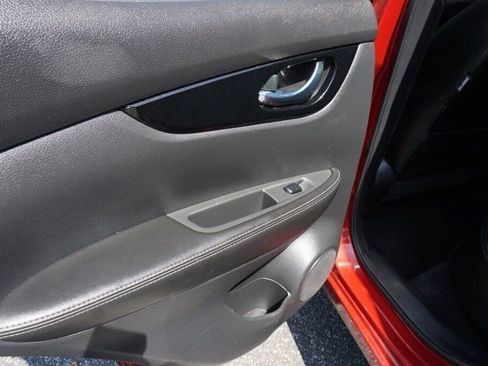 Certified 2022 Nissan Rogue Sport SL image 37