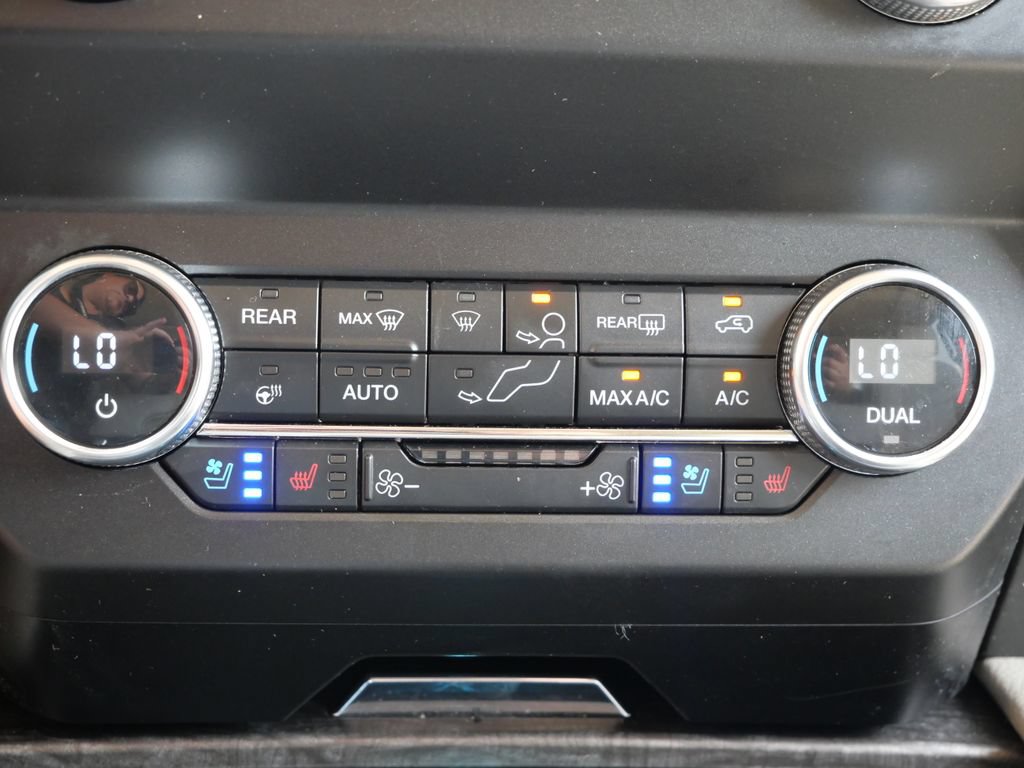 Certified 2020 Ford Expedition Limited w/ Equipment Group 302A AWD/4WD image 35