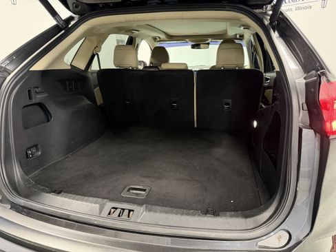 Used 2019 Ford Edge SEL image 24
