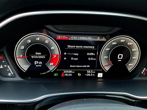 Used 2024 Audi Q3 2.0T Premium Plus image 13