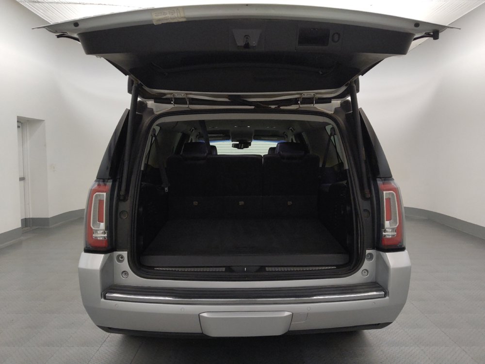 Used 2019 GMC Yukon XL Denali RWD image 29