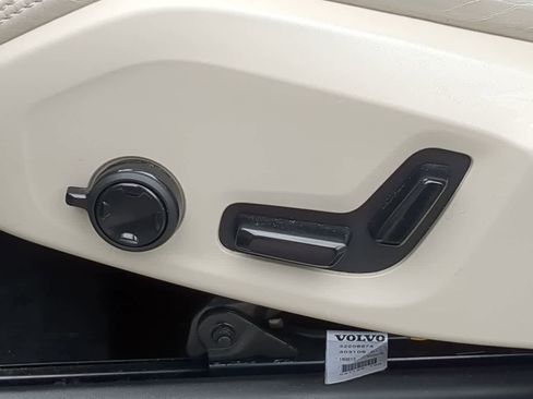 Used 2019 Volvo XC60 T6 Inscription w/ Protection Package Premier image 18