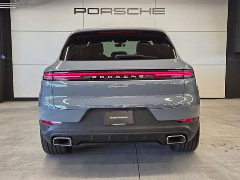 Certified 2026 Porsche Cayenne AWD/4WD image 7