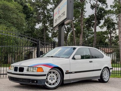 Used 1996 BMW 318ti Hatchback RWD image 1