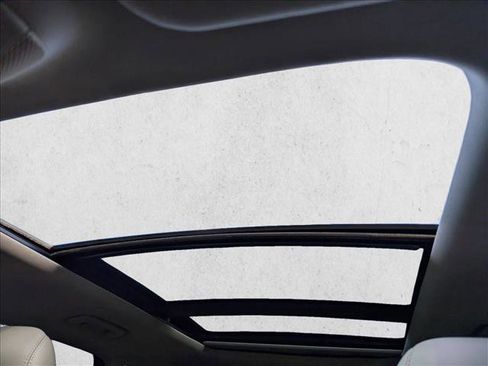 Used 2019 Lincoln MKC Reserve image 14