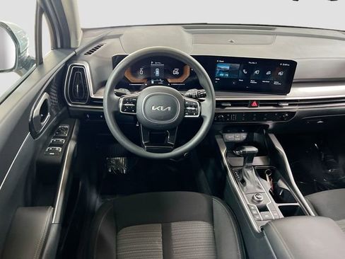 Certified 2024 Kia Sorento LX image 20