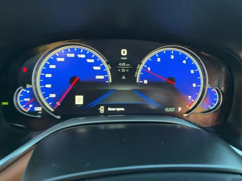 Used 2018 BMW 740i xDrive image 5