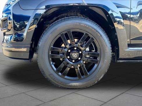 Used 2019 Toyota 4Runner Limited AWD/4WD image 11