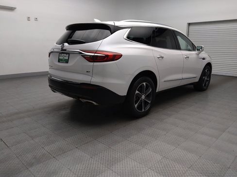 Used 2020 Buick Enclave Essence w/ Sport Touring Edition image 9