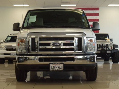 Used 2014 Ford E-350 and Econoline 350 XLT RWD image 9