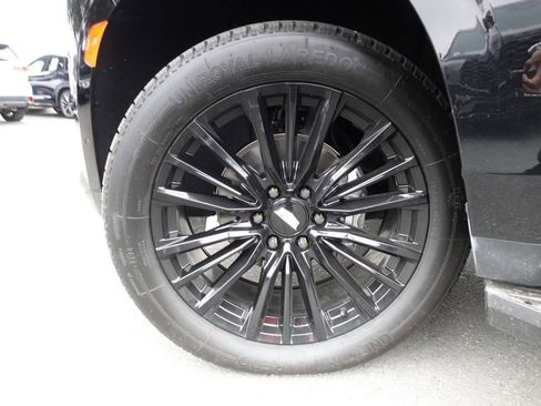 Used 2023 Cadillac Escalade ESV Sport image 12