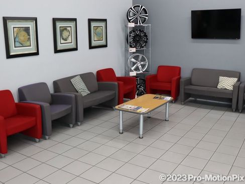 Used 2024 GMC Terrain SLE image 33