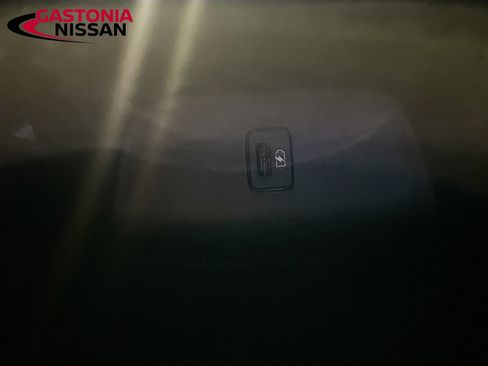 Used 2020 Nissan Sentra SV image 32