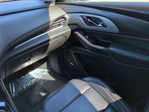 Used 2020 Chevrolet Traverse LT w/ LT Premium Package FWD image 17