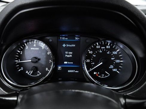 Used 2019 Nissan Rogue Sport S FWD image 17