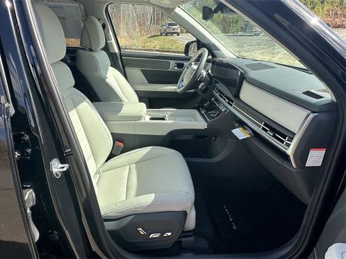 New 2025 Hyundai Santa Fe Calligraphy image 13