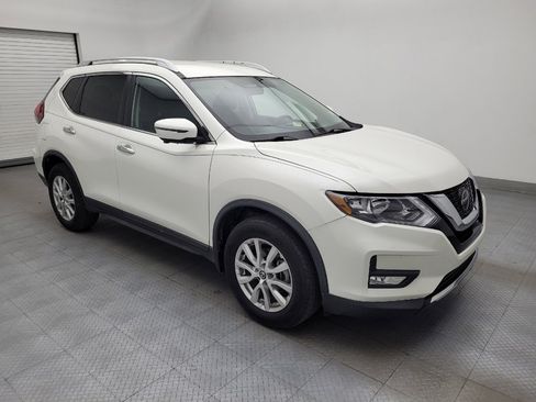 Used 2018 Nissan Rogue SV w/ Premium Package image 11