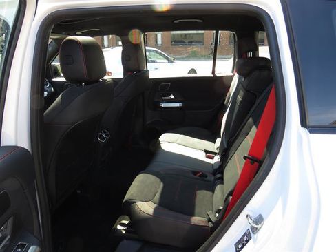 Used 2024 Mercedes-Benz GLB 35 AMG 4MATIC w/ Driver Assistance Package image 18