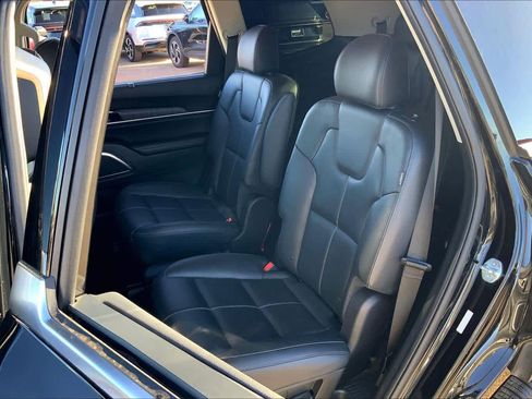 Certified 2024 Kia Telluride SX image 20