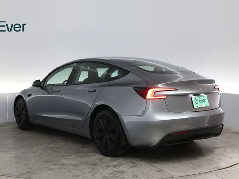 Used 2025 Tesla Model 3 Long Range image 17