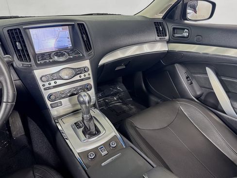 Used 2014 INFINITI Q60 Convertible w/ Premium Package image 27