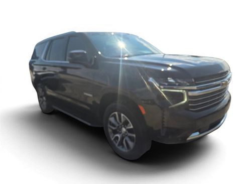 Used 2024 Chevrolet Tahoe LT w/ Luxury Package AWD/4WD image 2
