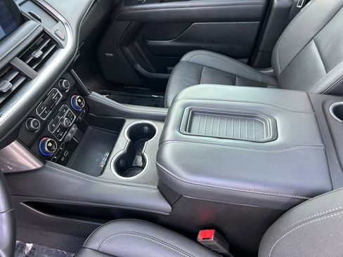 Used 2023 Chevrolet Tahoe Z71 w/ Z71 Off-Road Package AWD/4WD image 20